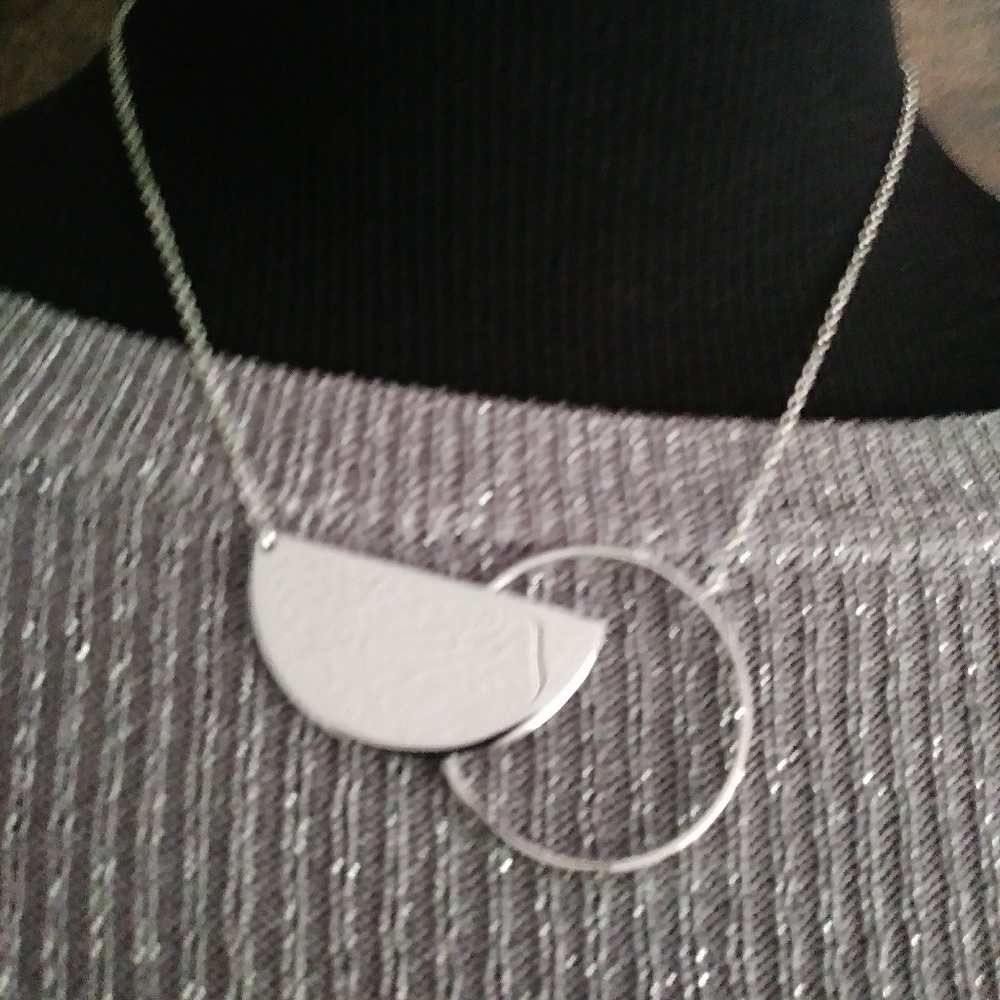 Woman's jewelry